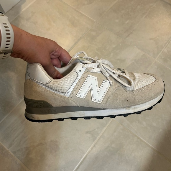 New Balance Tan and White Sneakers, lightly worn - Picture 2 of 4